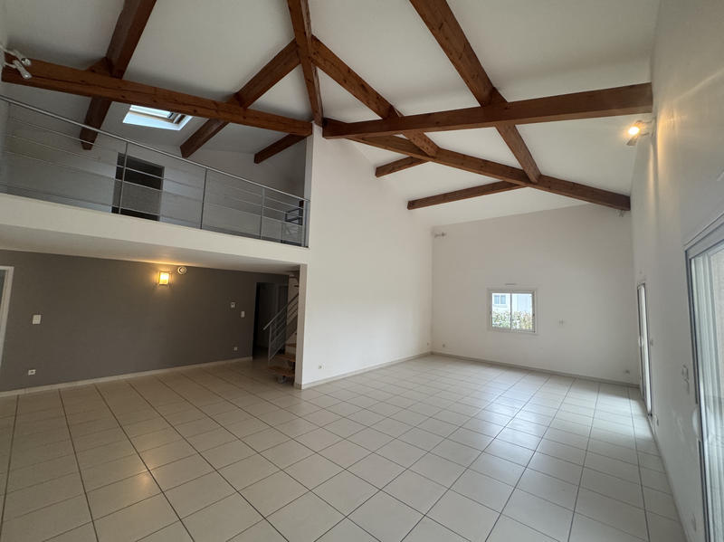 Maison - 199 m² - 6 pièces