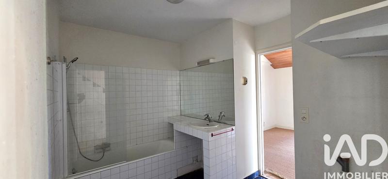 Maison - 220 m² - 11 pièces