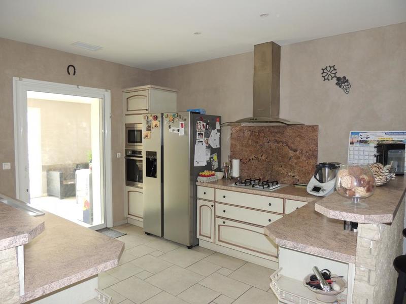 Maison - 305 m² - 9 pièces