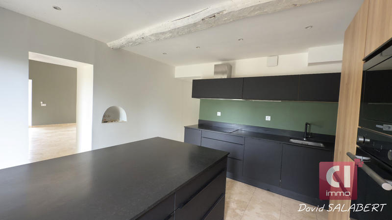 Maison - 160 m² - 5 pièces