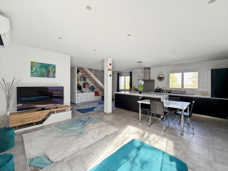 Maison - 125 m² - 5 pièces