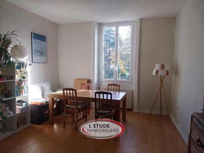 Appartement - 161 m² - 8 pièces