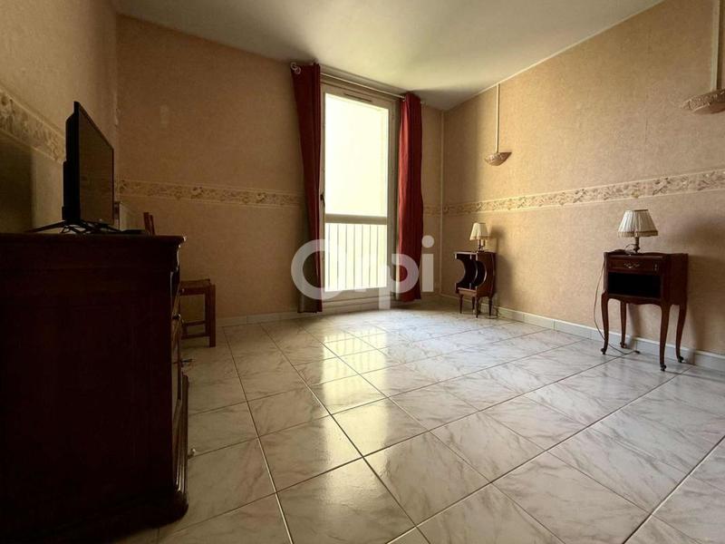 Appartement - 90 m² - 3 pièces