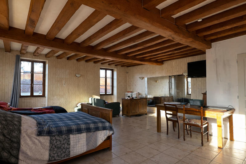 Maison - 394 m² - 11 pièces