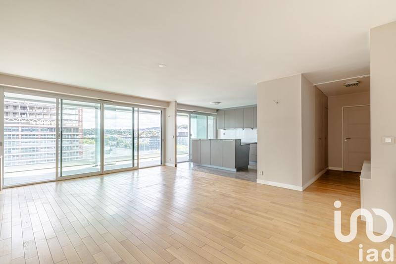 Appartement - 100 m² - 4 pièces