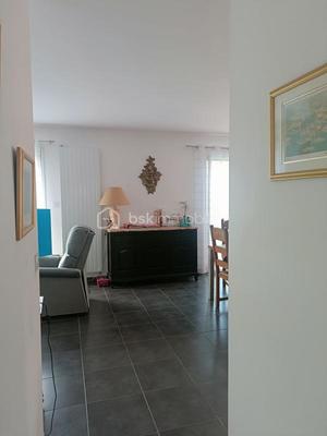 Maison - 92 m² - 4 pièces