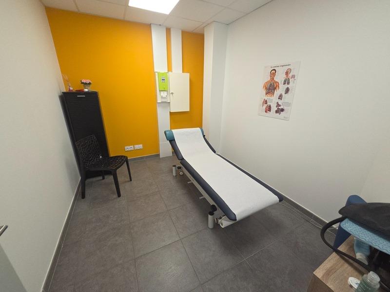 Local d'activité / Entrepôt - 91 m² - 7 pièces