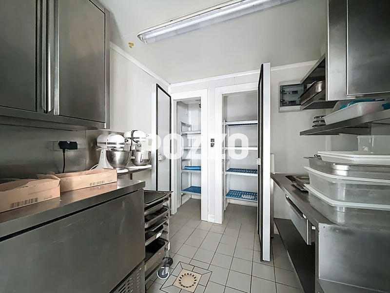 Maison - 265 m² - 8 pièces