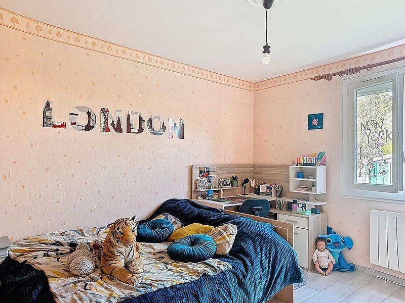 Maison - 600 m² - 5 pièces