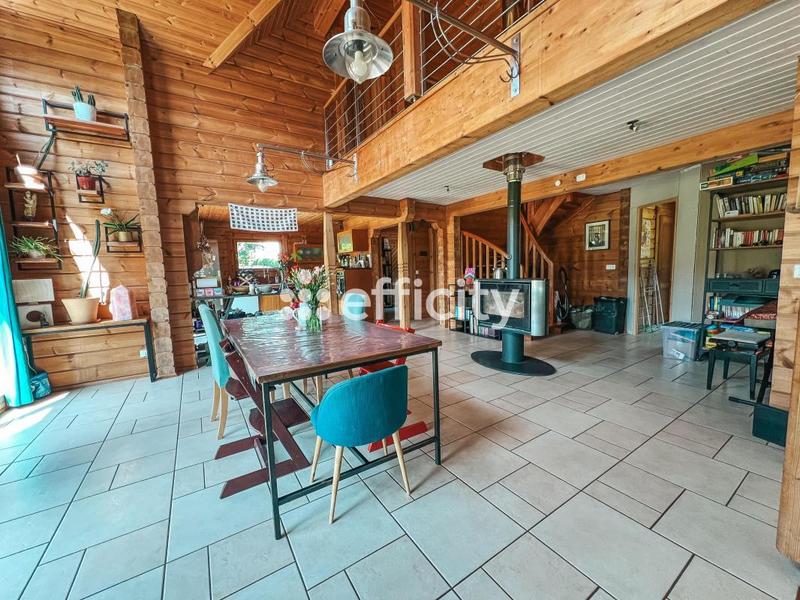 Maison - 160 m² - 6 pièces