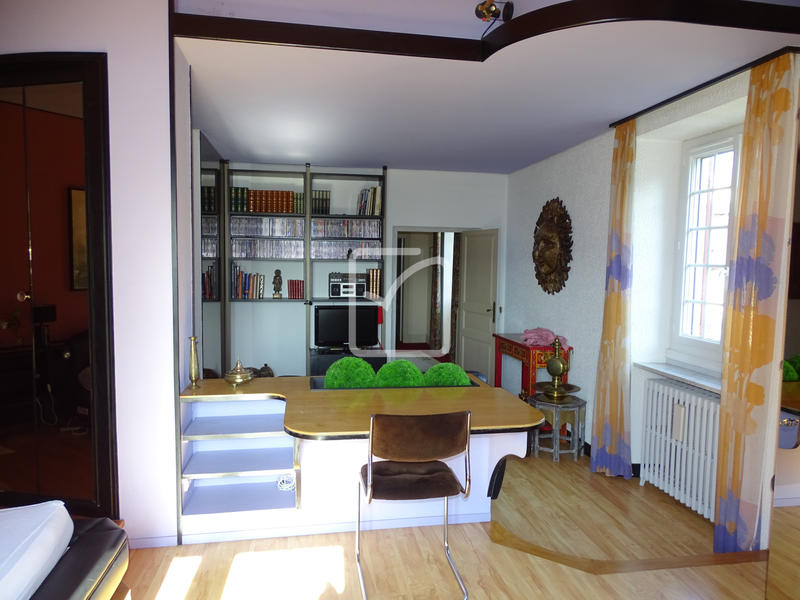 Maison - 233 m² - 8 pièces