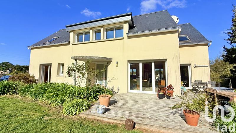 Maison - 215 m² - 7 pièces