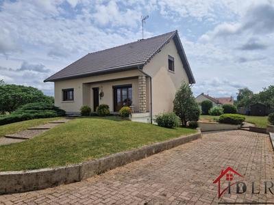 Maison - 95 m² - 5 pièces
