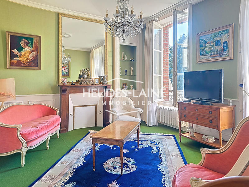 Maison - 197 m² - 8 pièces