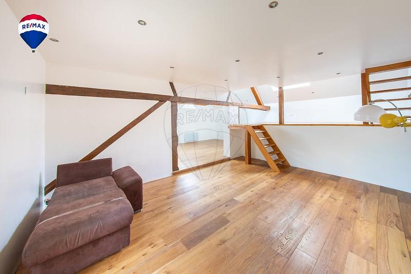 Maison - 174 m² - 7 pièces