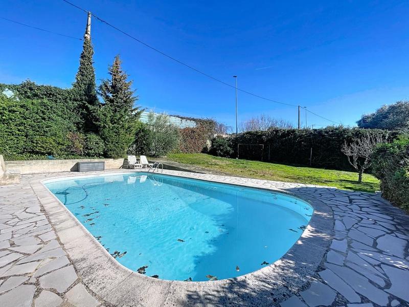 Villa - 180 m² - 5 pièces