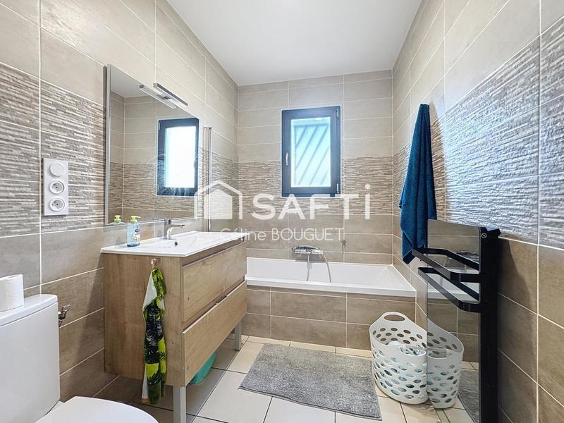 Maison - 94 m² - 5 pièces