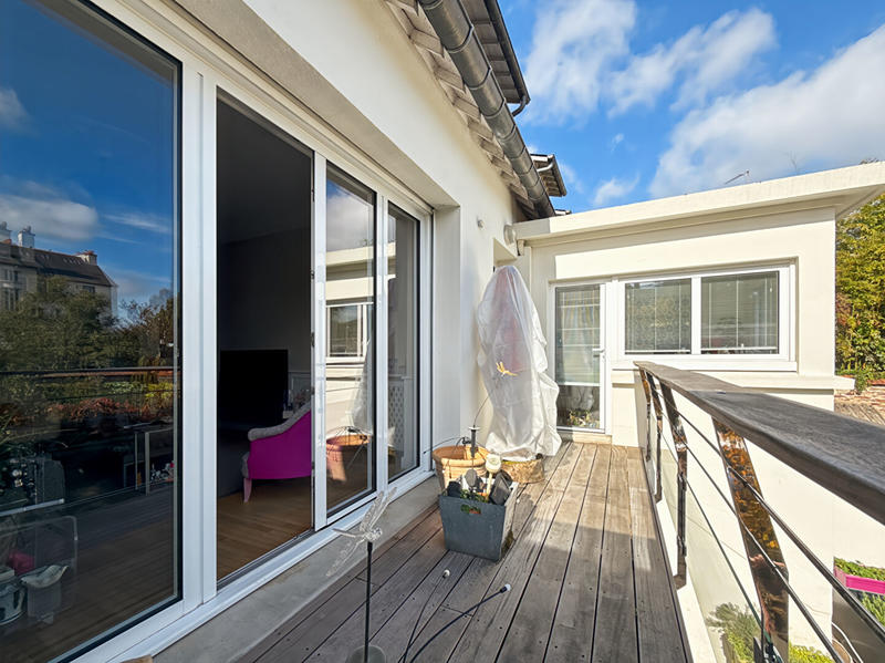 Maison - 207 m² - 8 pièces