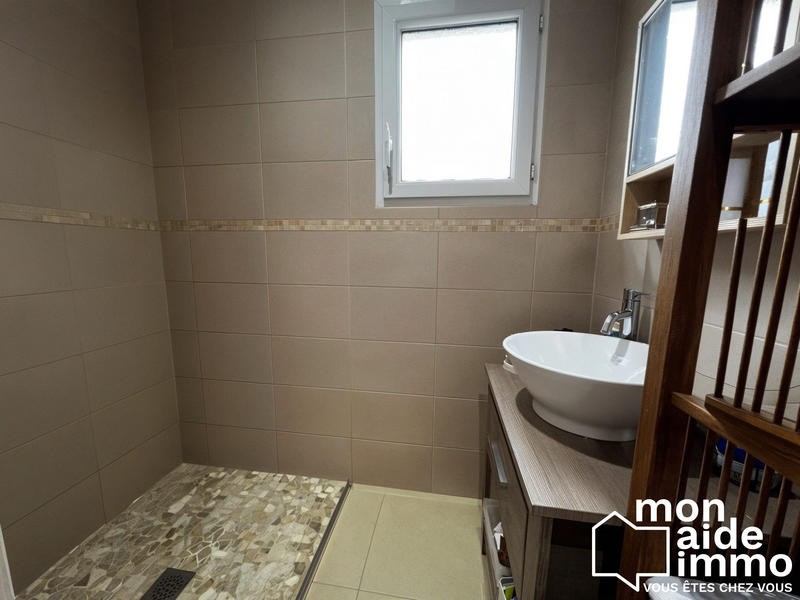 Maison - 85 m² - 4 pièces