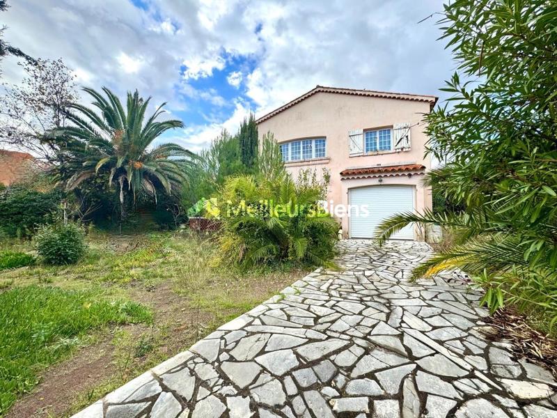 Maison - 185 m² - 7 pièces