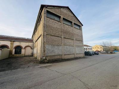 Entrepôt - 560 m²