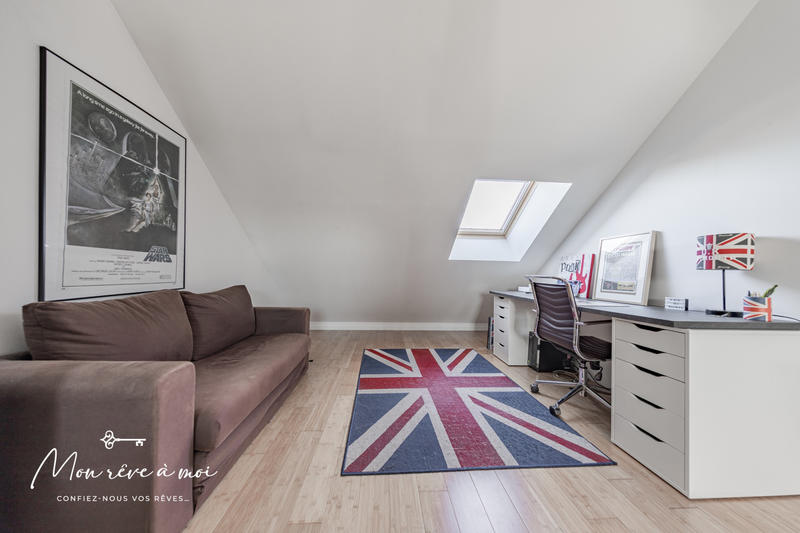 Maison - 207 m² - 8 pièces