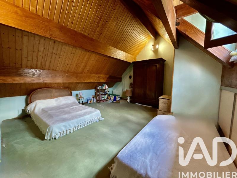 Maison - 229 m² - 8 pièces