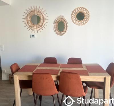 Chambre - 12 m² - 1 pièce