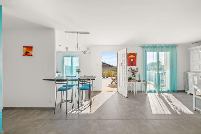 Maison - 215 m² - 6 pièces