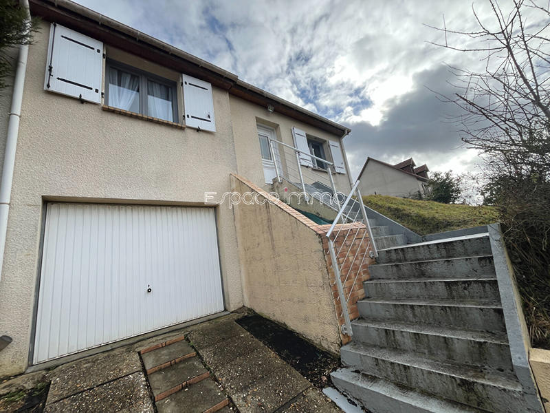 Maison - 102 m² - 5 pièces