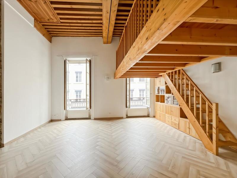 Appartement - 67 m² - 2 pièces