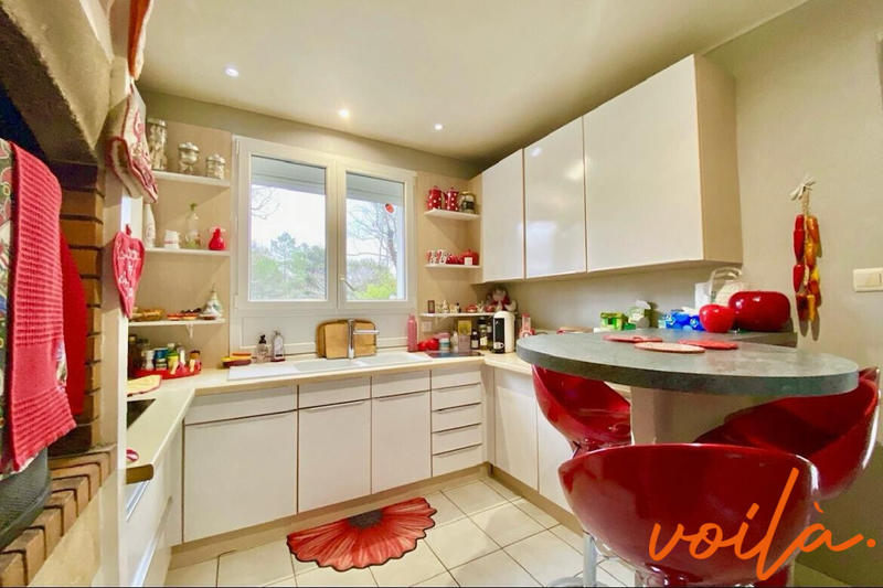 Maison - 191 m² - 7 pièces