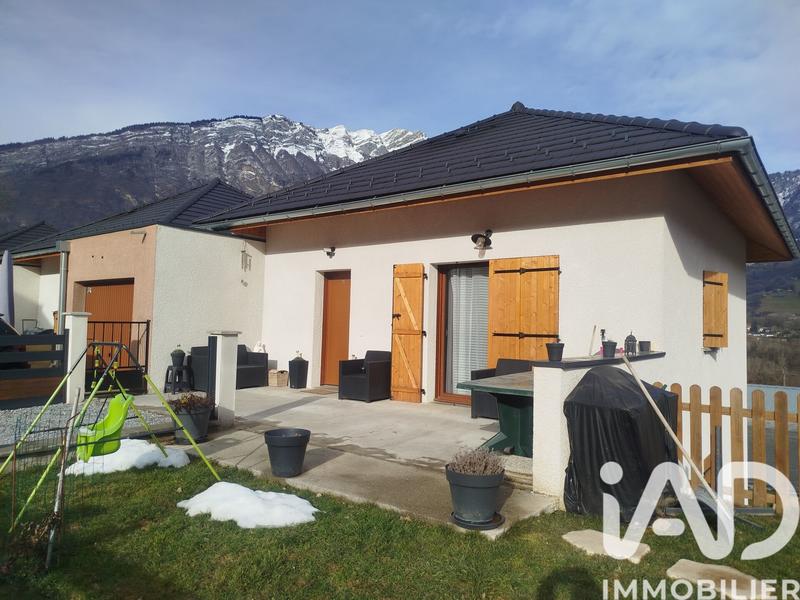 Maison - 98 m² - 4 pièces