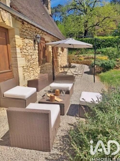 Maison - 210 m² - 7 pièces