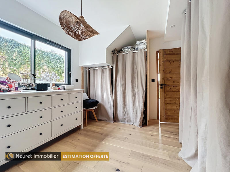 Maison - 150 m² - 5 pièces