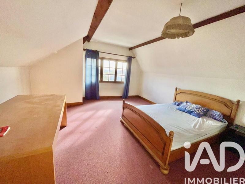 Maison - 240 m² - 8 pièces