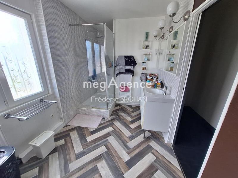 Maison - 174 m² - 6 pièces