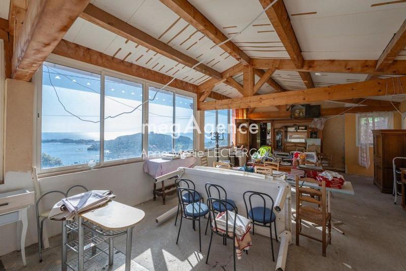 Maison traditionnelle - 200 m² - 7 pièces