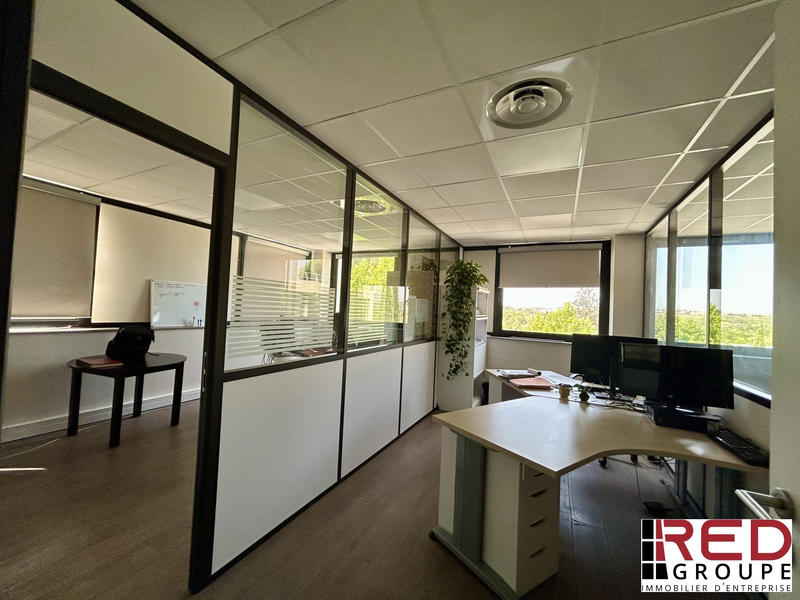 Bureau - 101 m²