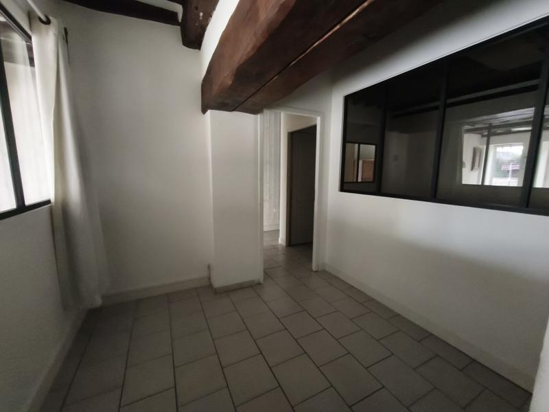 Local commercial - 92 m² - 5 pièces