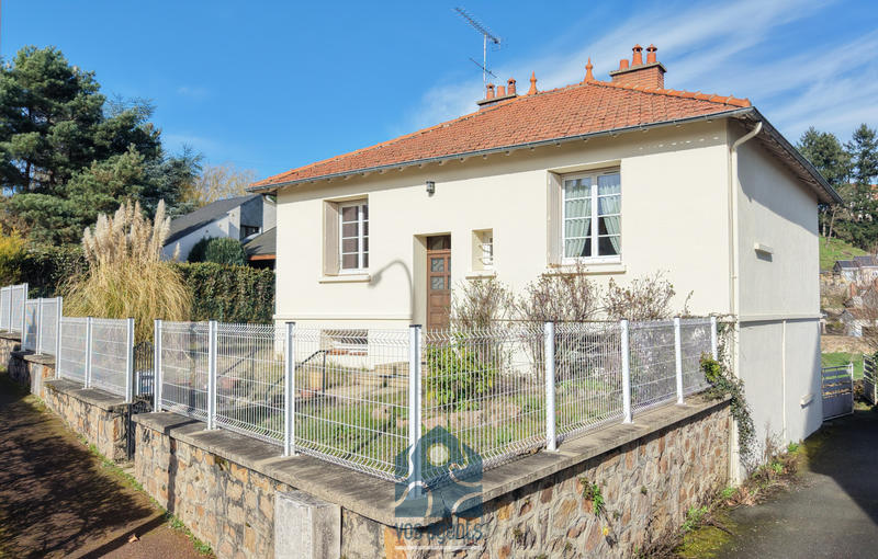 Maison - 99 m² - 5 pièces