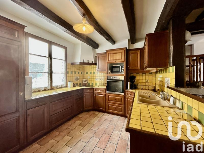 Maison - 229 m² - 9 pièces