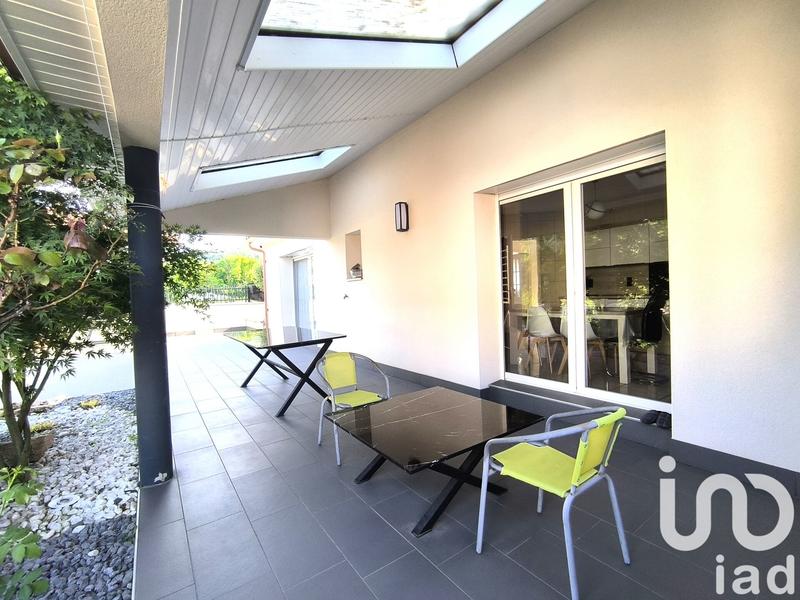 Maison - 137 m² - 5 pièces