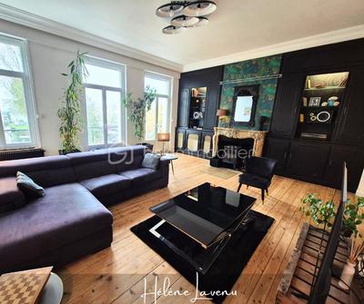 Maison de maîtres - 224 m² - 11 pièces