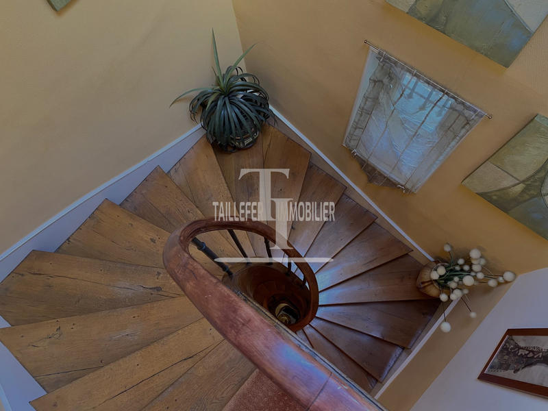 Maison - 172 m² - 8 pièces