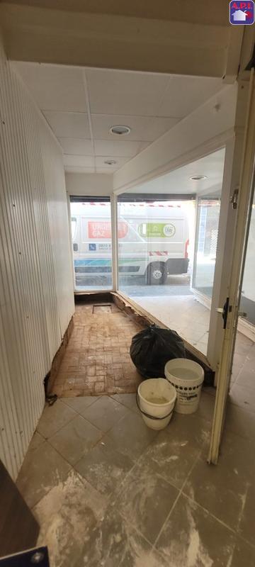 Local d'activités - 139 m² - 3 pièces