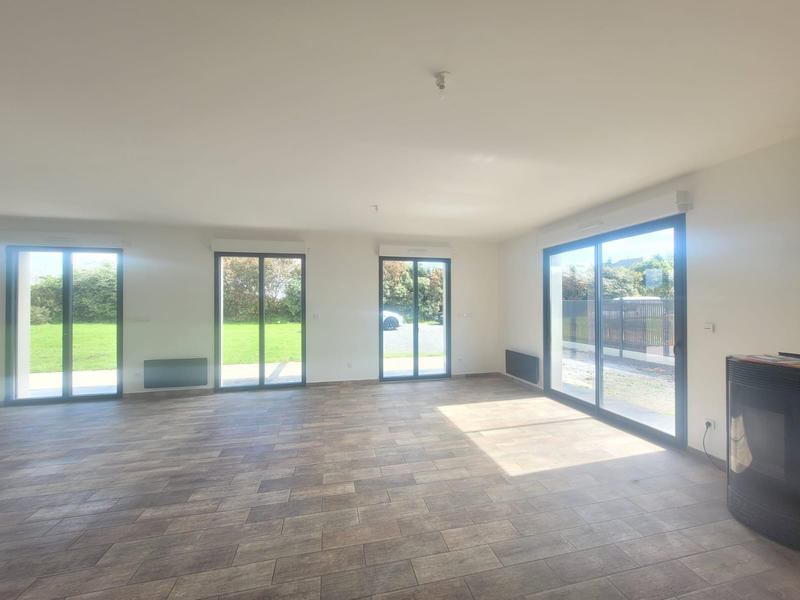 Maison - 261 m² - 6 pièces