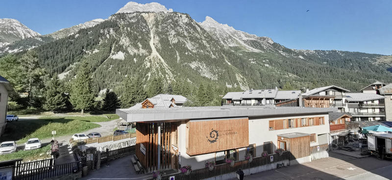 Maison - 201 m² - 7 pièces