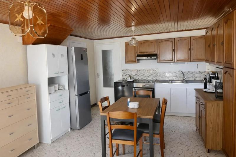 Maison - 180 m² - 7 pièces