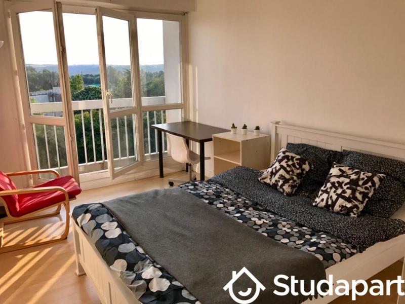 Chambre - 9 m² - 1 pièce